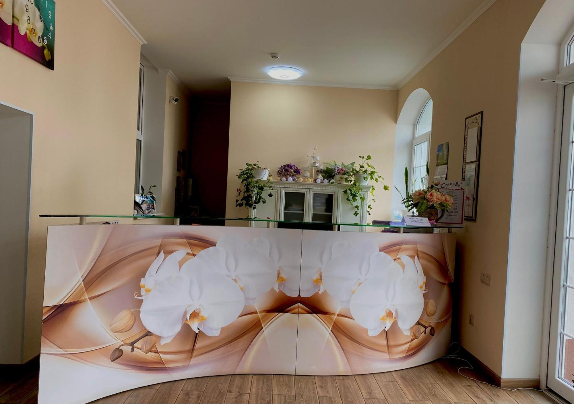 Орхідея Hotel Romny Bagian luar foto