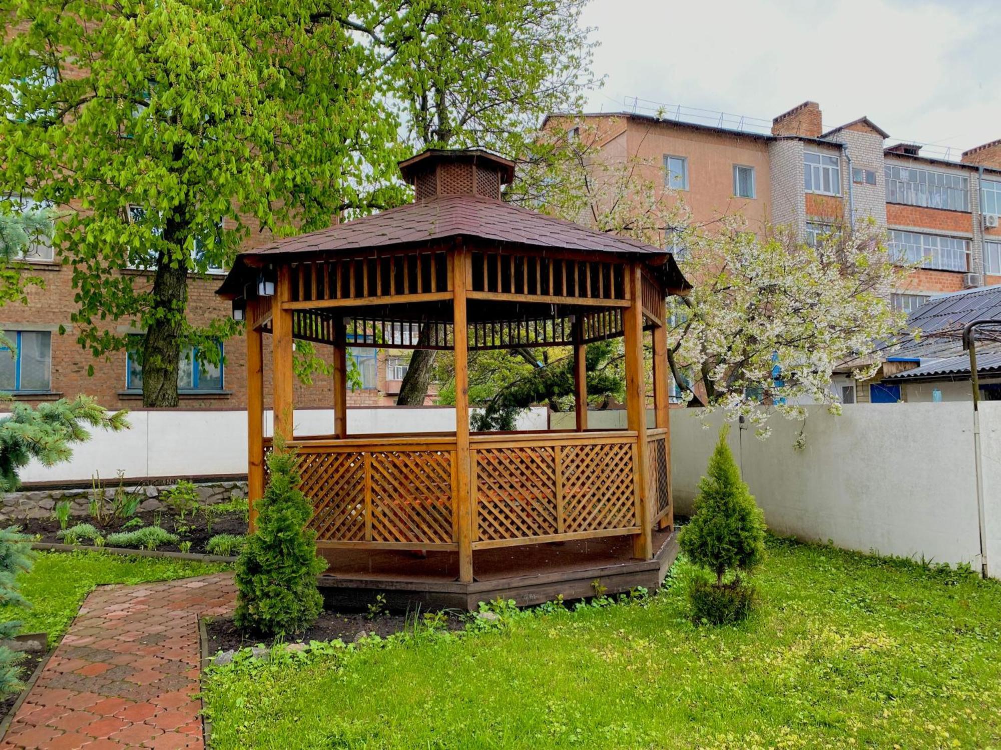 Орхідея Hotel Romny Bagian luar foto