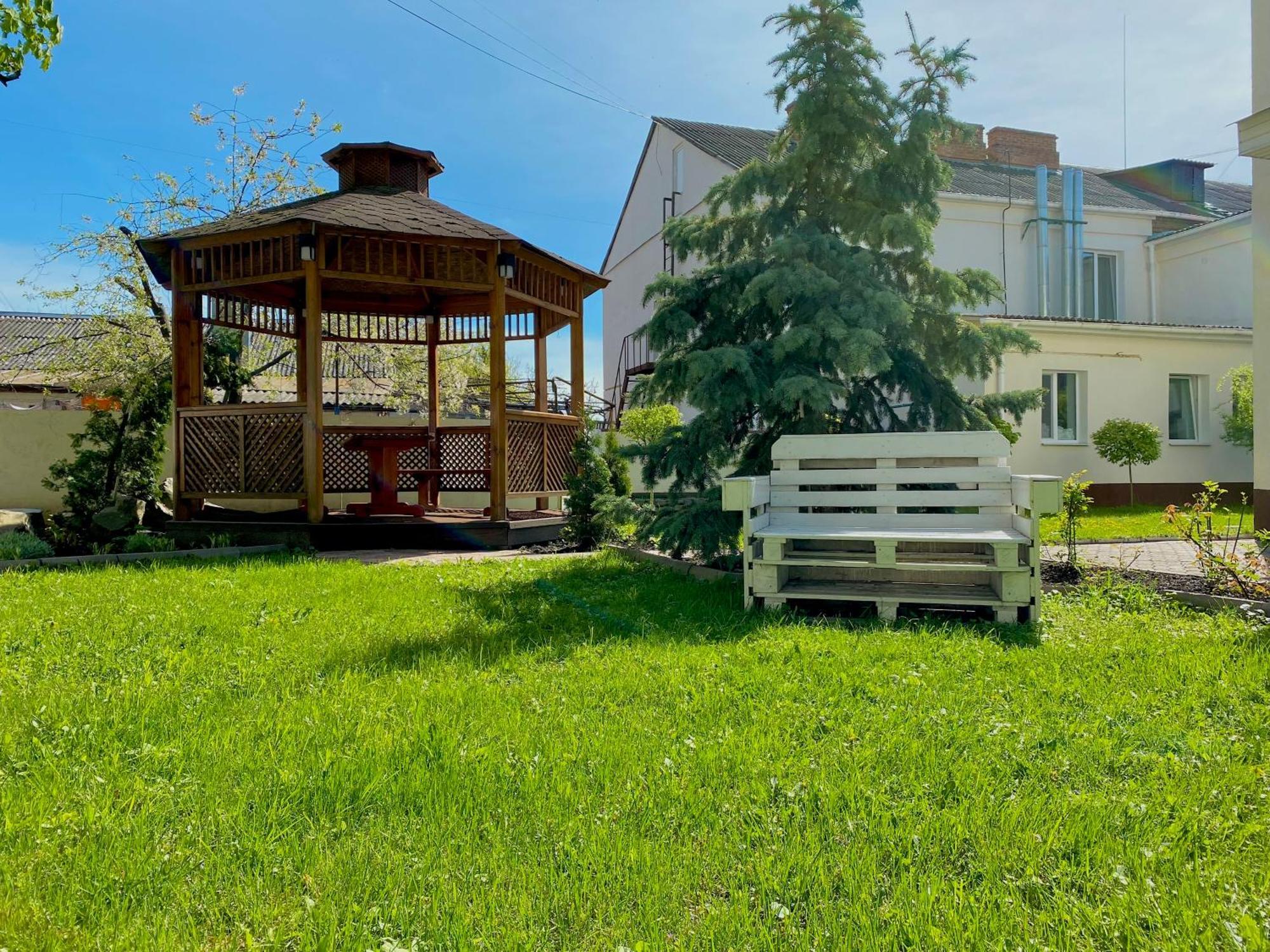 Орхідея Hotel Romny Bagian luar foto