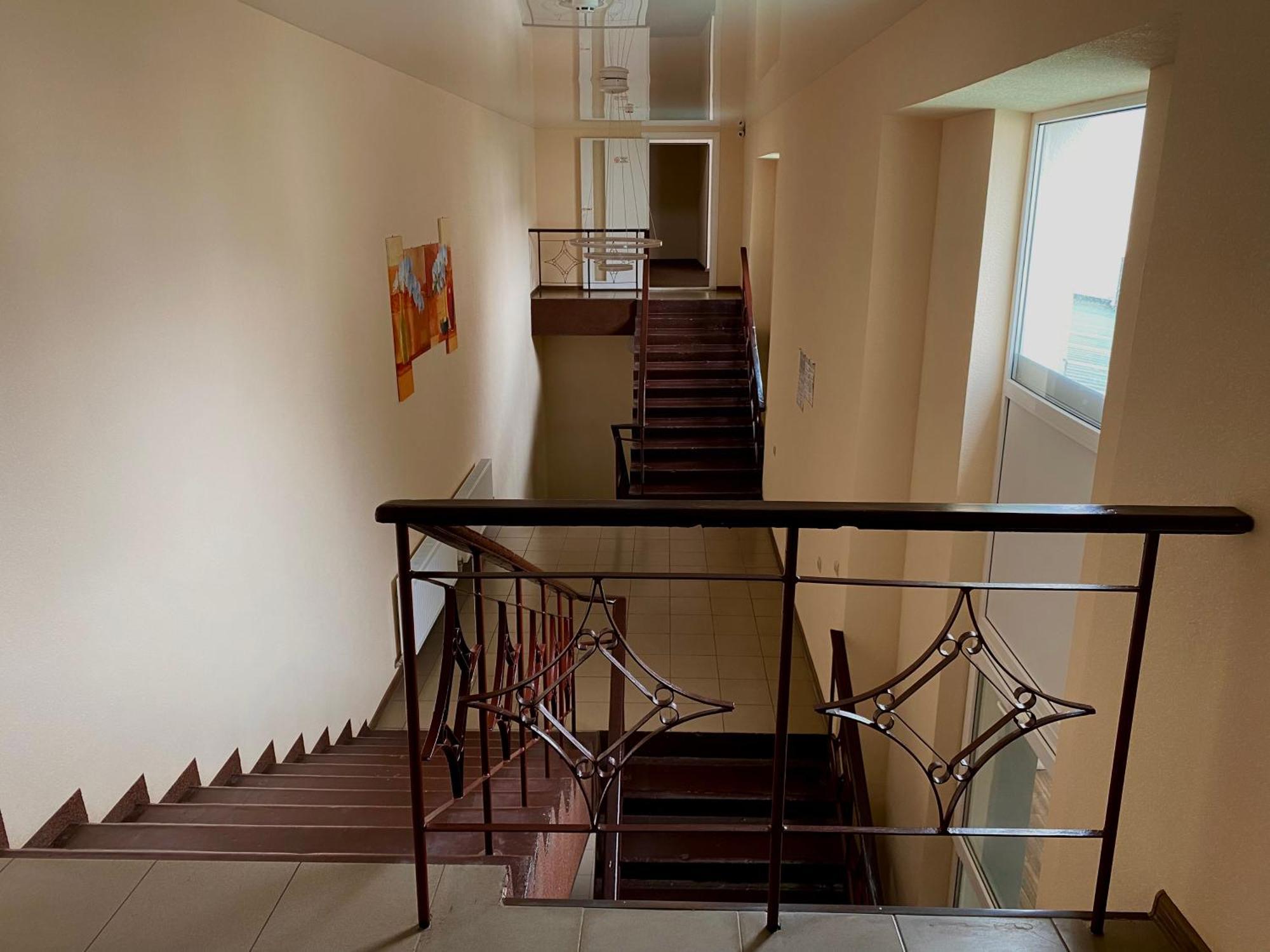 Орхідея Hotel Romny Bagian luar foto
